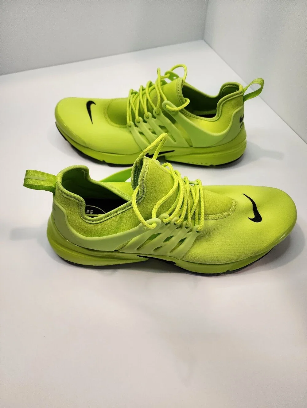Nike Air Presto Women's Shoes in Atomic Green/Black, Size 11